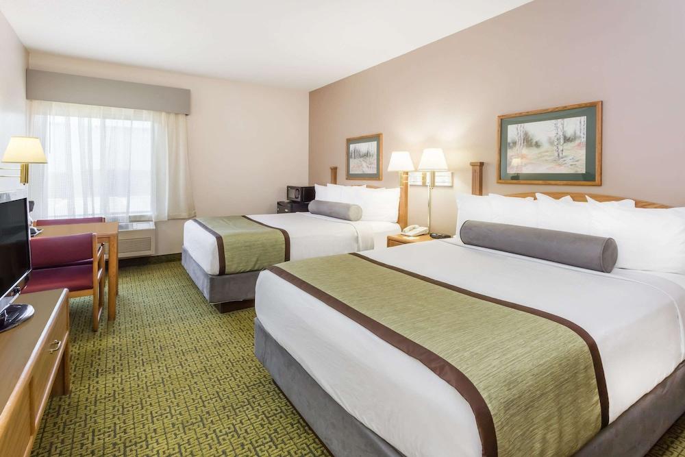 Days Inn & Suites By Wyndham Madison Exteriör bild