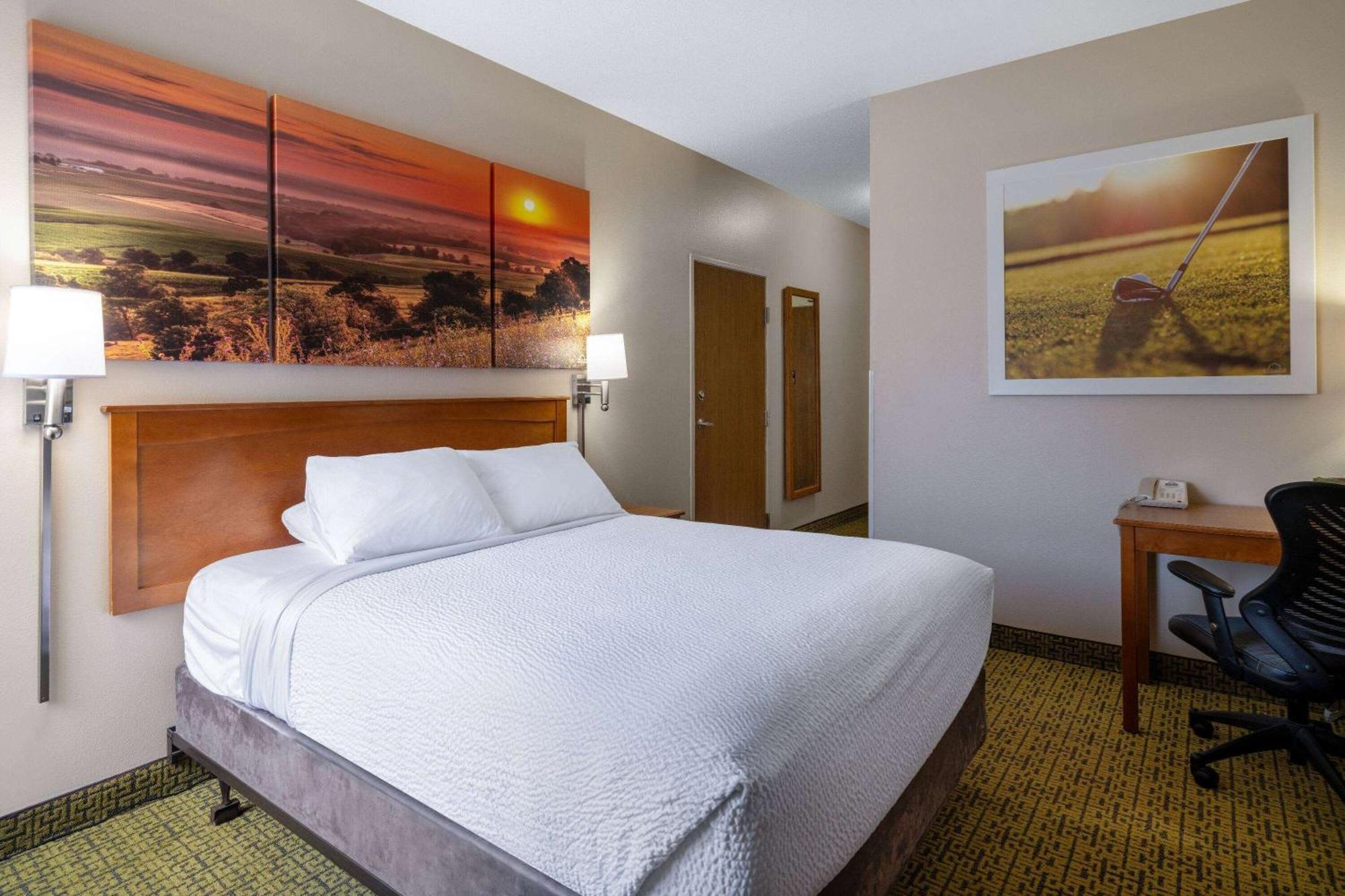 Days Inn & Suites By Wyndham Madison Exteriör bild