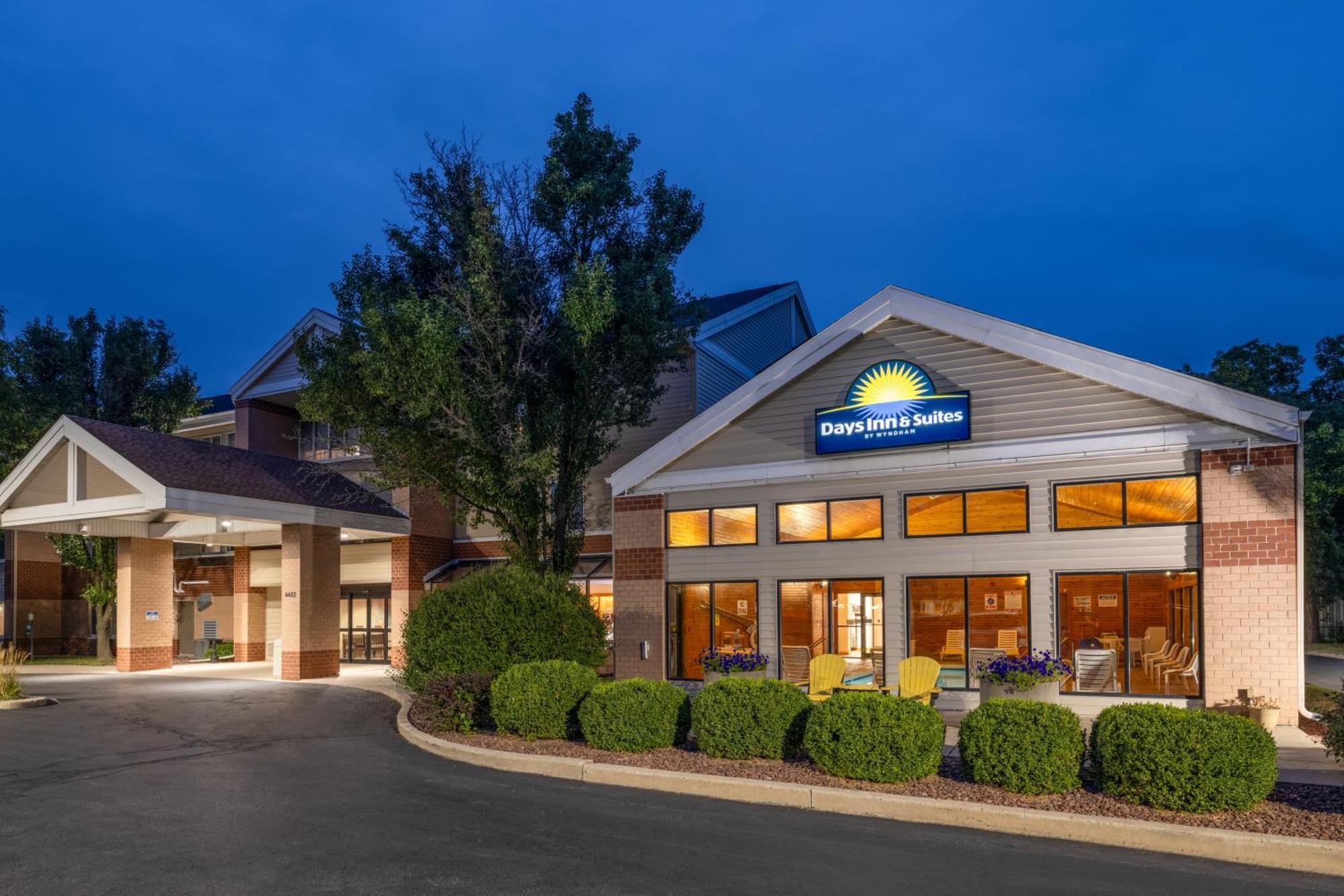 Days Inn & Suites By Wyndham Madison Exteriör bild