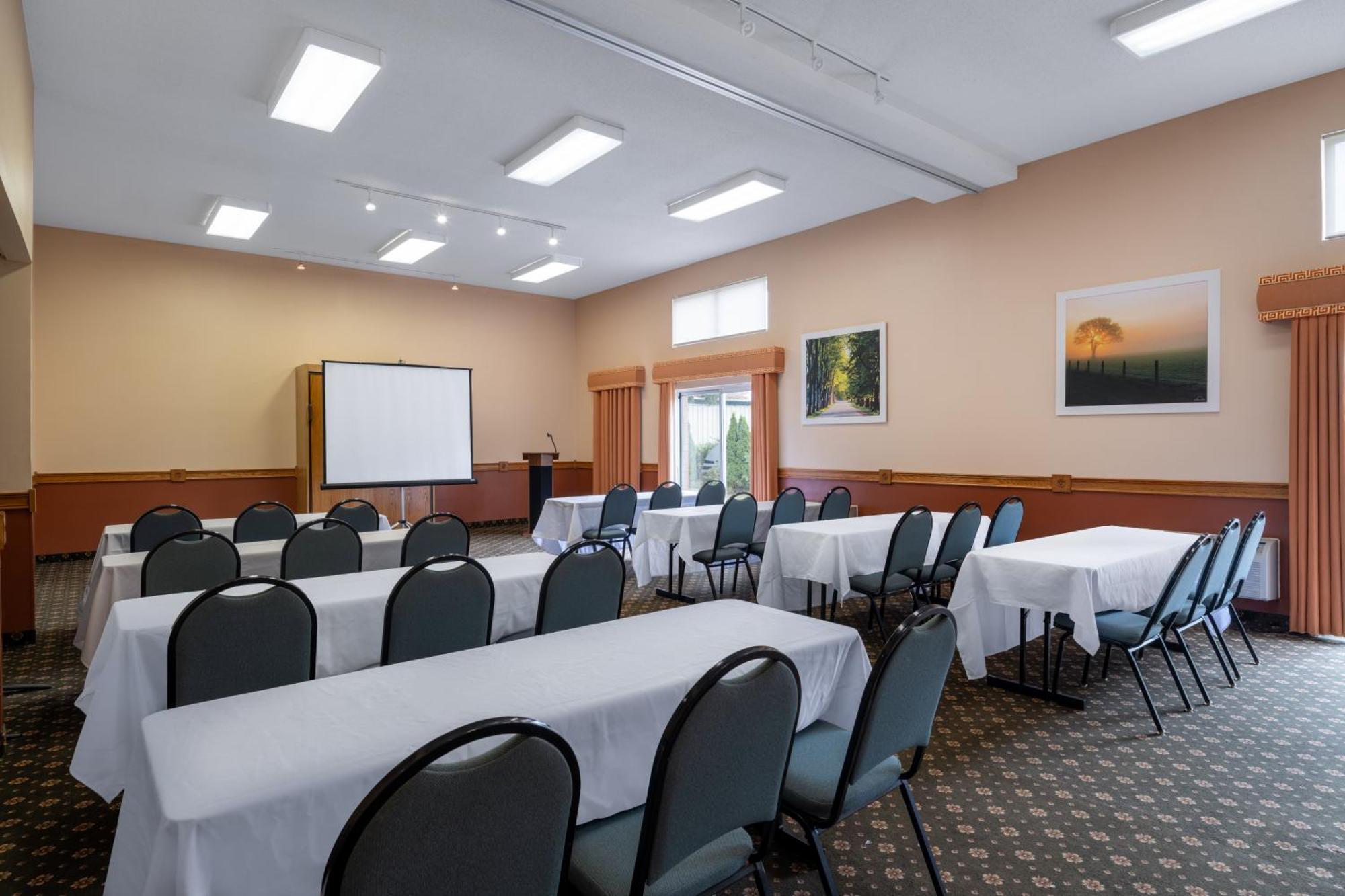 Days Inn & Suites By Wyndham Madison Exteriör bild
